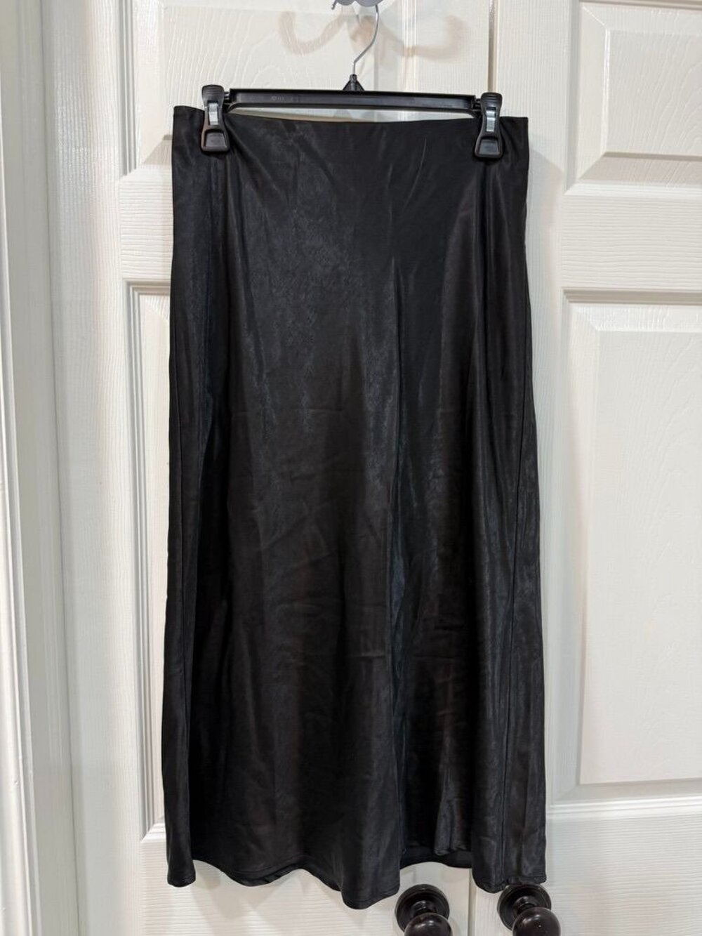Sanctuary NWOT Everyday Satin Midi Skirt in Black-S - Picture 2 of 4